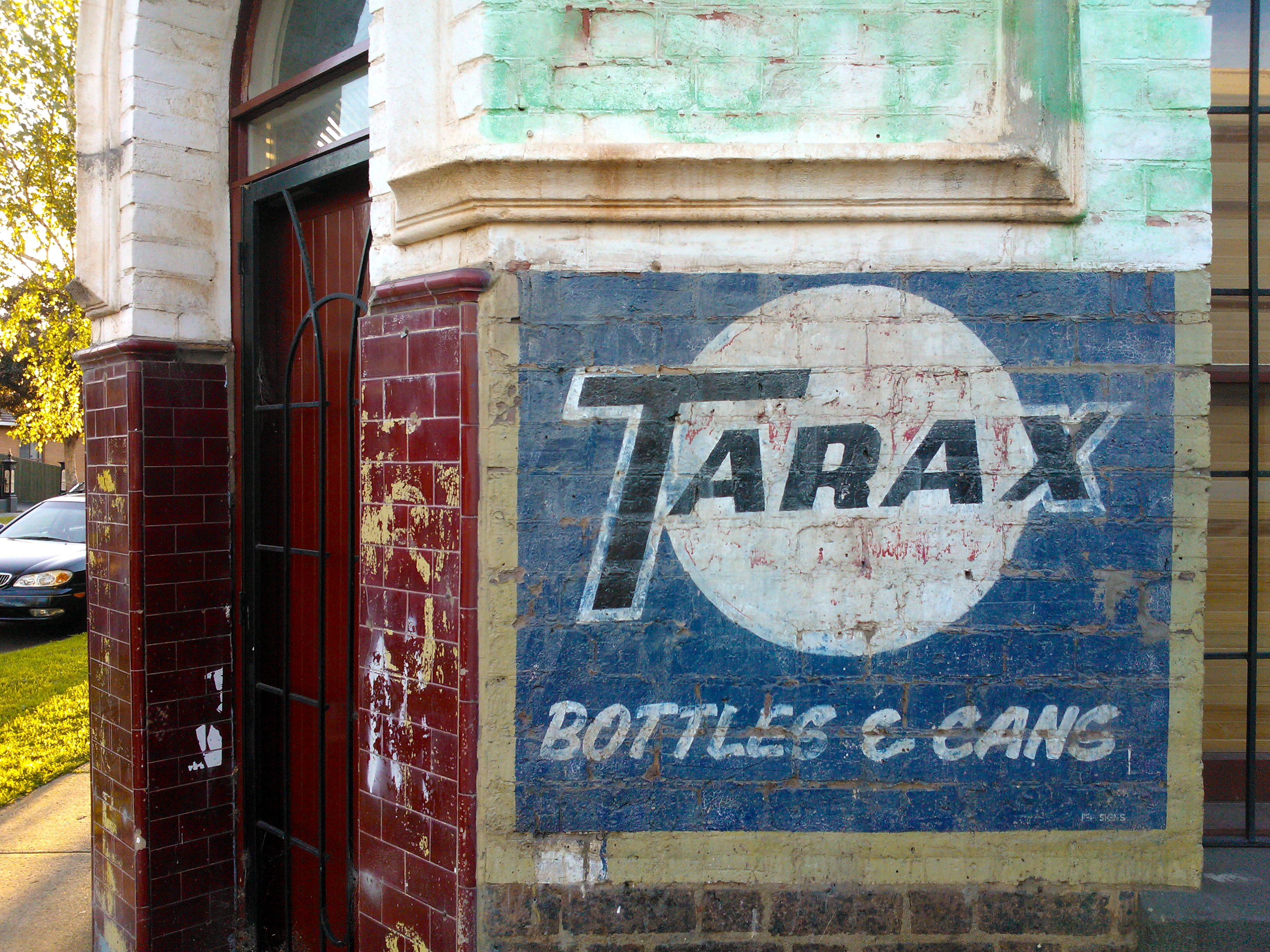 Tarax advertising
